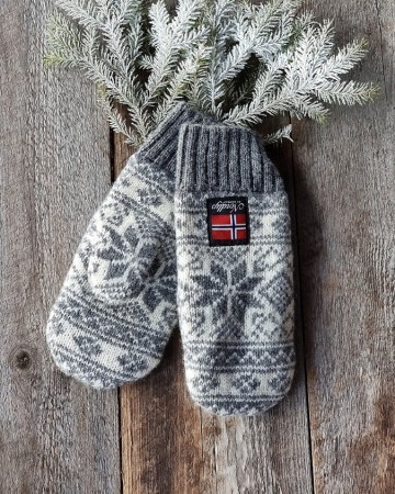 Nordlys Mønstret ull votter til dame og herre grå natur